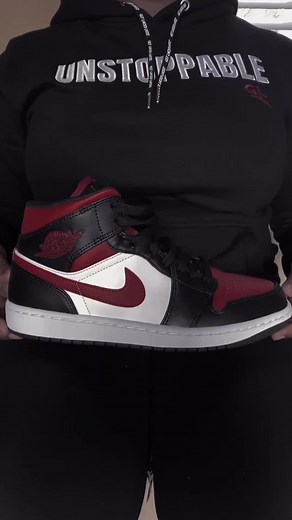 Make your sneakers stand out. #laceswap #getlacedlaces #getlaced #sneakers #sneakerhead #jordans #shoes #nike