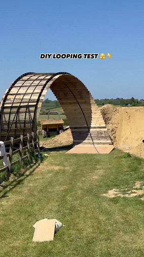 13K views · 37K reactions | latest backyard addition is a wild one 勞﫣 @mattjonesmtb #looping #mtb #mountainbike #loop #biking | Red Bull Bike | Facebook