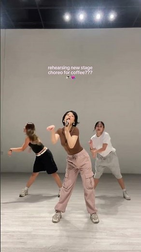 rehearsing new stage choreo for coffee??? ☕🎀