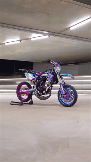 Mrteyy Bike’s 🦁 on Instagram: "AGRESSIF 😈 - Mécanique générale @jeb_performance 🧰 - Housse de selle : @leather_guy_127 🇫🇷 CODE : « mrteyy10 » 📉 - Kit Déco : @falco_racing CODE : « mrteyy10 » 📉 - Pièce moteur : @maxiscoot_officiel 🟢 CODE « MRTEYY5 » 📉 - Pièce 3D : @urproduct_officiel 📐 CODE : « mrteyy10 » 📉 - Pièce performance / esthétique : @krm_pro_ride 💨 CODE : « MRTEYY10 » 📉 𝗩𝗶𝗲𝗻𝘀 𝘁’𝗮𝗯𝗼𝗻𝗻𝗲𝗿 𝗮𝘂 𝗰𝗼𝗺𝗽𝘁𝗲 𝗽𝗼𝘂𝗿 en 𝘀𝘂𝗶𝘃𝗿𝗲 𝗹’𝗮𝗰𝘁𝘂𝗮𝗹𝗶𝘁𝗲́ 📲 👉🏻 @mr