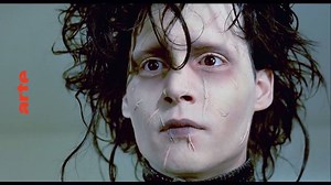 32K views · 1K reactions | Entre la figure du rebelle malgré lui et celle de l’innocent aux ailes coupées blessé par la dureté du monde, Johnny Depp est "Edward aux mains d'argent", lundi à 20h50 sur ARTE. so.arte/EdwardAuxMainsDargent | Arte Cinema | Facebook