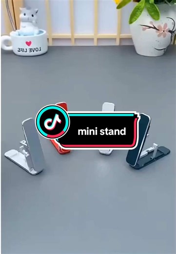 Portable Mobile Phone Stand: Compact & Convenient