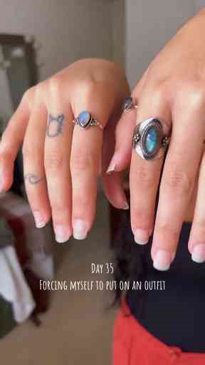 Outfit of the Day Challenge – Getting Dressed With Marissa