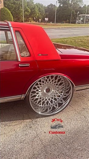 LS Swapped Box Chevy tuckin 28’s 🔥