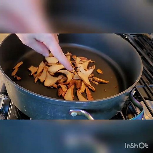 How to properly cook chanterelle mushrooms. #mushroom #Oregon #chanterelles #howto #cooking #yummy
