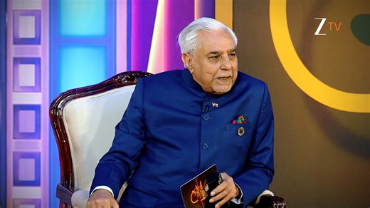 Dr. Subhash Chandra ji ke saath aaye Anup Khanna ji jinhone sikhaaya desh ke yuvaon ko samaajik zimmedaari ka mahatva! Dekhiye #SachSubhashChandra har ravivaar subah 11 baje, sirf #ZeeTV par. #SachSubhashChandraShow #Promo #AapkaApnaZeeTV | ZEE TV
