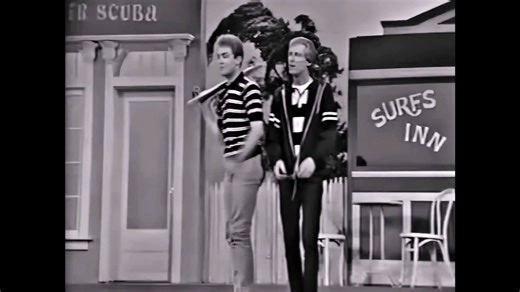 Jan & Dean – Surf City...🎧 Watch full this song: https://oldiessweetmemory.dohimusic96.com/jan-dean-surf-city/?utm_source=facebook&utm_medium=ngreel&utm_campaign=oldiessweetmemory50s60s70s | Oldies Sweet Memory 50s 60s 70s