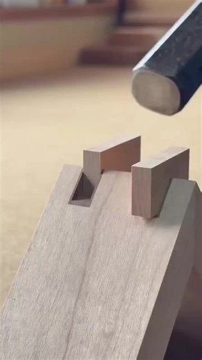 How to Make a Spline Miter Joint with Inlay