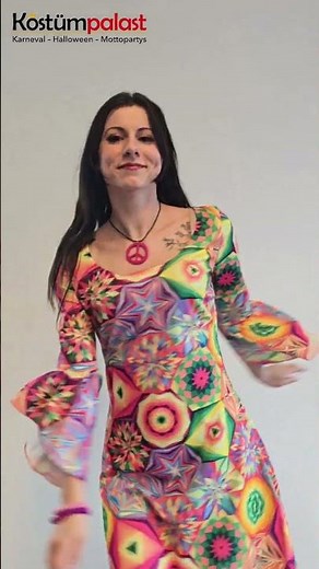 Jetzt die schönsten 70er Jahre Outfits für Damen entdecken // Bereit für jede Schlagerparty #hippie
