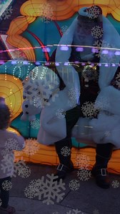 Experience the wonder of nature illuminated. This year’s all-new Glowfari brings hundreds of stunning animal lanterns to life — from the depths of the ocean reef to a reimagined Oakland. Each glowing creation tells a story of connection, coexistence, and the future of wildlife. With new themes and dazzling displays, it’s the perfect family night out — and a celebration of the Zoo’s ongoing commitment to conservation. Advanced ticket purchase required - reserve your spot up to 28 days ahead today