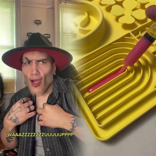 When GhostFace gives a visit💀🤣#funnyvideos #comedy #funnyskits #ghostface