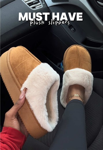 add these to your slipper collection this fall/winter 🍁 #fallshoes #slippers #plushslippers #slipper #comfyslippers