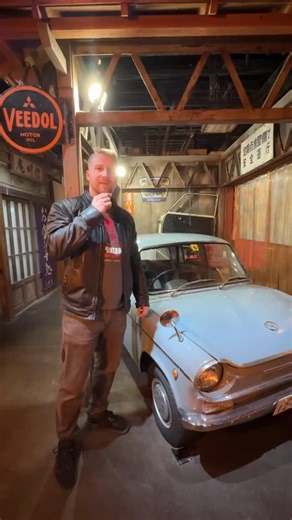 Heiko on Instagram: "Eine kleine Zeitreise mitten in Tokio ⏳🇯🇵Alte Spielautomaten, Showa-Vibes und jede Menge Nostalgie. Das Tokyo Retro Museum fühlt sich an wie ein Sprung in eine andere Zeit. Tokyo kann futuristisch sein… aber genau diese ruhigen, nostalgischen Orte machen die Stadt für uns so besonders. #TokyoRetro #RetroJapan #TokyoMuseum #JapanNostalgia #HiddenTokyo"