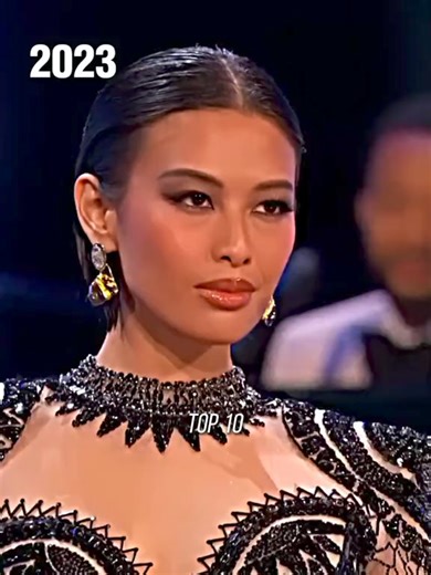 The first two crown from 👸🇵🇭❤️ #missuniverse #60s #70s #missuniversephilippines #PageantryMoments | Pageantry Moments