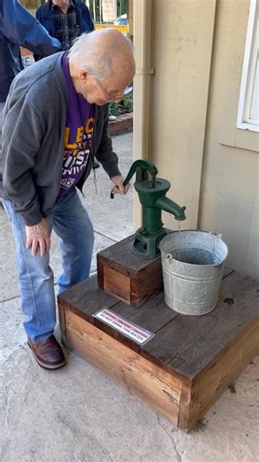 An interactive moment at the Historic Museum 珞 | Creekside Place Memory Care, Battle Ground WA | Facebook