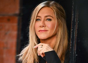 Jennifer Aniston's €94 Serum Has A Beauty Dupe That's €9