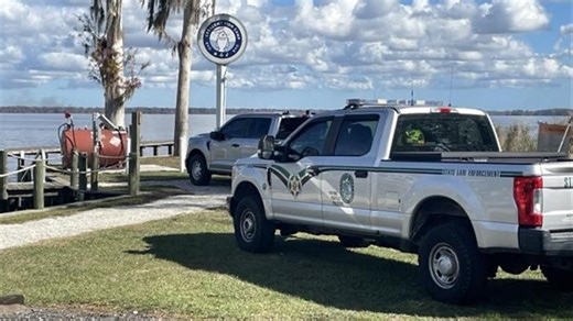 Boat crash on Crescent Lake in Putnam County leaves man dead