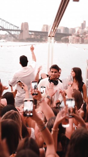 My new release ‘Jump’ is out now on all streaming platforms #dj #music