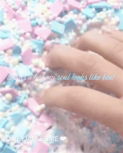welcome to our computer show, im Mars Argo!! :) #marsargo #2016 #mysoul #pinkfont #slime