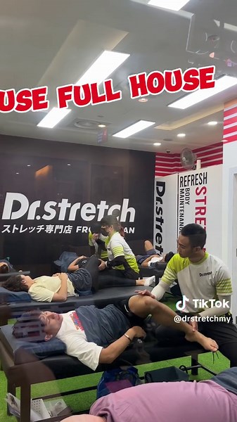 FULL HOUSE! #drstretchmalaysia #drstretch #stretch #stretchtherapy #stretchtherapist #stretching #stretchingroutine #stretches #sport #sportmassage #deepmuscle #muscles #musclebuilding #musclegain