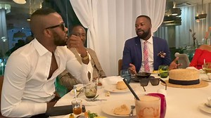 1.2M views · 10K reactions | Toi aussi pour une petite causette tu veux faire recours à Google ? Tout ce qui se dit au restau reste au restau ./ | KEROZEN | Facebook