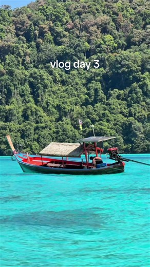 boat day🐬🐬🐬 #khaolak #surinisland #boattrip #thailand #couple