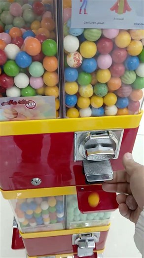 YELLOW CANDY RELEASE TALL SQUARE GUMBALL MACHINE #shorts