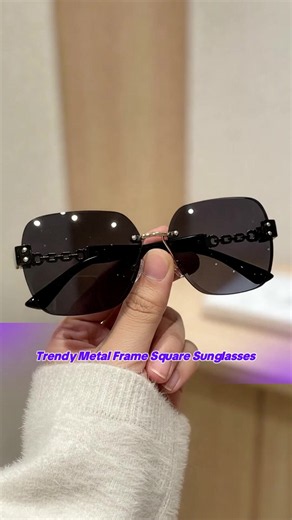 Trendy Chain Decor Sunglasses, Casual Square Shades for Everyday Use, Fashion Accessories for Outdoor Activities, Street Style Sunglasses #mensaccessories #stylishgadgetaccessory #ukaccessories #eyeglasses #worldcupglasses #vanssunglasses #runningsunglasses #fashionaccessory #designersunglasses #vintagestyleaccessories
