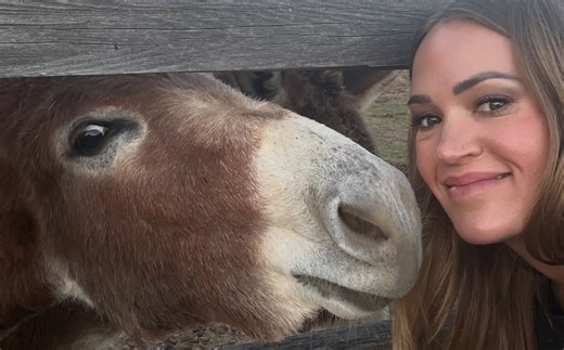 Carrie Underwood On The Importance Of Raising Her Kids To Know That Touring Isn’t Like Real Life: “Home Is Way Different” | Whiskey Riff