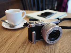 Panasonic Lumix DMC-GM1       Review