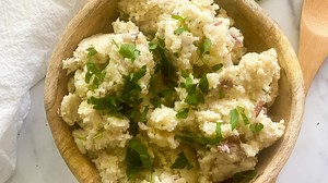 Creamy Garlic Mashed Red Potatoes Recipe - Tasting Table