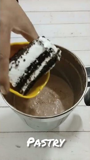 Kit Kat Milkshake Recipe | Quick and Easy Recipe | Pushpa's Kitchen