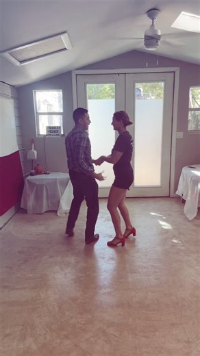 @b.l.willis lesson crushed! Check out his timing and adaptability!!!! #twosteplessons #greetingsfromtexas🇺🇸 #texastwostep #twosteplessonsatx #twostepdance | Two Step Lessons