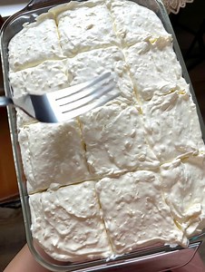 "I swear this cake was at every single party I went to as a child (I grew up in Georgia!), but I don't see it much now that I live in Pennsylvania. I'm going to bring this southern treat to my northerner friends because I know they'll go crazy for it!!!" Full recipe 👇💬 | Tasty Table Time