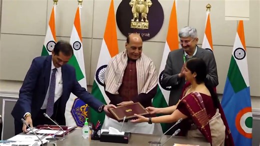 Defence Research and Development Organisation (DRDO) and Rashtriya Raksha University sign an MoU in the presence of Defence Minister Rajnath Singh . The MoU aims to foster collaboration in research, education, training, and technology support for defence and internal security. #DRDO #RashtriyaRakshaUniversity | All India Radio News