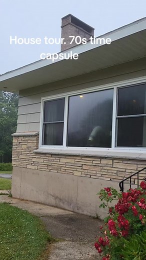 Exploring a Retro 70s House Tour