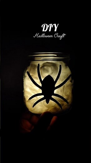 DIY Spooky Halloween Night Lamp 🕷️🎃| Creepy Glass Jar Decor