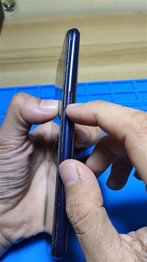Mengatasi Tombol Power HP yang Macet