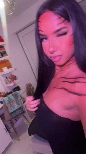 Transform Into a Tiger with Halloween Makeup Tips