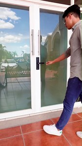 ¡Celebramos nuestro 12° Aniversario! Nuestra Cerradura Digital Wi-Fi te da más seguridad y control, además tiene un 20% OFF por tiempo limitado. 👉 https://bit.ly/3YpGy45 ¿Por qué seguir usando llaves si puedes entrar a casa de forma smart? 📲🏡 Promoción válida en productos seleccionados del 15 al 31 de octubre 2024 | Steren Guatemala