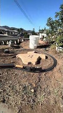 Denver & Rio Grande Western lighted￼luxury passenger coach of $10 battery powered HO gauge train-set