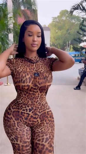 𝓙𝓵𝓸𝓻𝓻𝓪𝓲𝓷𝓮 𝓓𝓮𝓼𝓲𝓰𝓷𝓼 ✂️ on Instagram: "Wild never looked this good 🐆🔥 @liyahmai 🔍: Leo Mesh Jumpsuit"