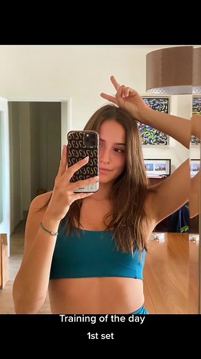 1st set - Training of the day 💪🏼 coached by Marinacoaching #sport #training #girl #motivation