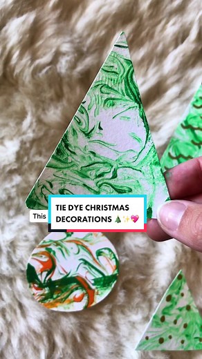 Easy Tie Dye Christmas Decorations Tutorial