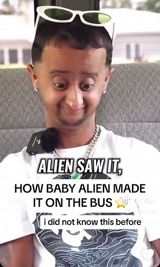 HOW BABY ALIEN MADE IT ON THE BUS #babyalien #BeautifulPeoples #confessions #thefanbus #busconfessions #fambus #bus #fambush #foryou #fyp #fypage #fypシ #fypシ゚viral #tiktok #viral #viralvideo #foryourpage #funny