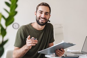 3 333 euros par mois avec un bac pro : les entreprises s'arrachent ces profils partout en France et sont prêtes à les former