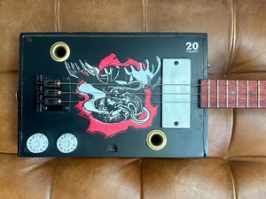 Bull Moose 3-string Cigar Box Guitar - Etsy