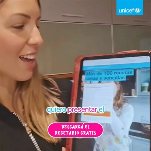 Andy Vila te invita a descargar el recetario de UNICEF 🍽️😋, para ayudarte a que niños y niñas aprendan el valor de cocinar en casa y la importancia de comer alimentos saludables y naturales. Porque la mejor receta siempre es que lo hagas vos. ¡Descargalo GRATIS! | UNICEF Uruguay