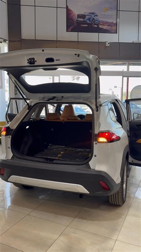 750K views · 4.5K reactions | تويوتا كورولا كروس 2024 زيرو✨ ( التفاصيل مذكورة داخل الفيديو ) لأي استفسار يرجى الاتصال على خدمة الزبائن :  6322  07722993370  07872993370  07722993350  07872993350  07502993350 | شركة باركود لتجارة السيارات | Facebook