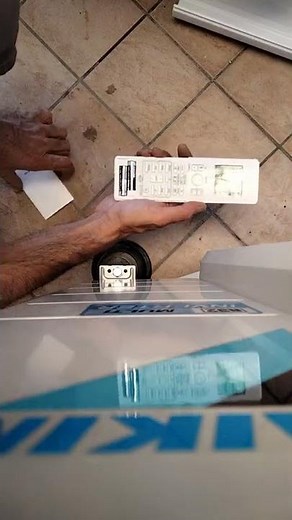 Cambiare batterie telecomando climatizzatore